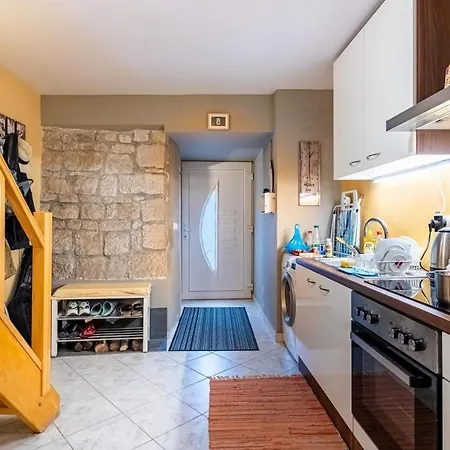 House With Wifi - 24872 Cres